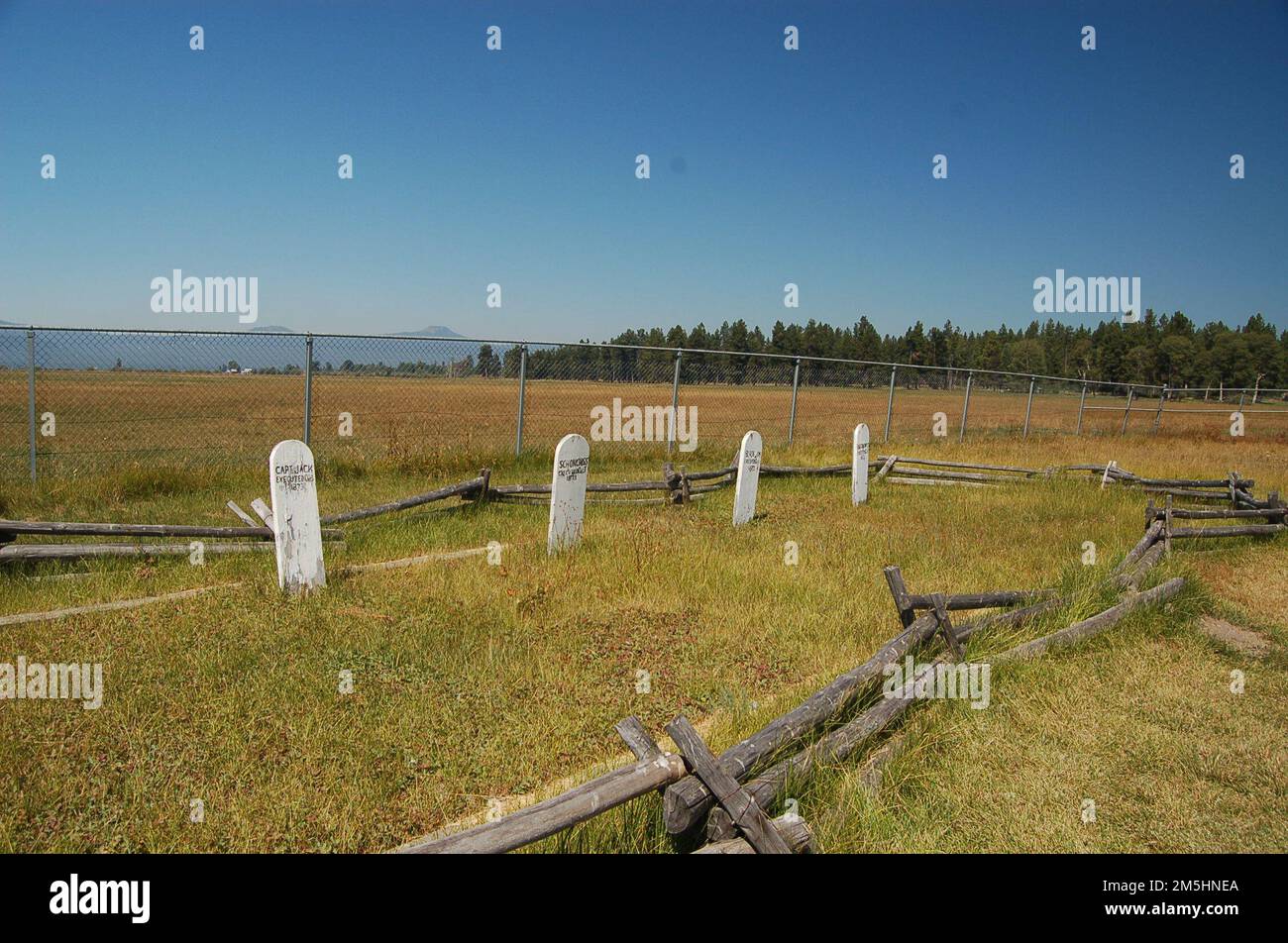 Volcanic Legacy Scenic Byway Graves at Historic Fort Klamath. White