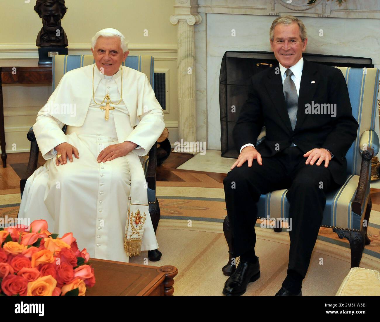 Washington, United States Of America. 16th Apr, 2008. Pope Benedict XVI and United States President George W. Bush pose for a photo in the Oval Office at the White House in Washington, DC on Wednesday, April 16, 2008. Credit: Ron Sachs/CNP/Sipa USA.(RESTRICTION: NO New York or New Jersey Newspapers or newspapers within a 75 mile radius of New York City) Credit: Sipa USA/Alamy Live News Stock Photo
