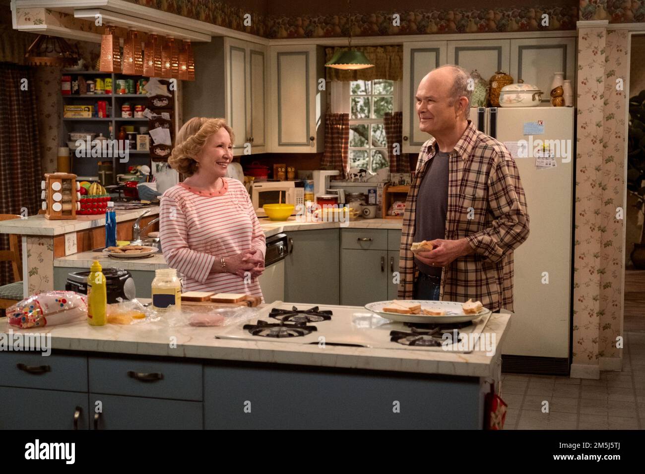 L To R Debra Jo Rupp As Kitty Forman Kurtwood Smith As Red Forman In