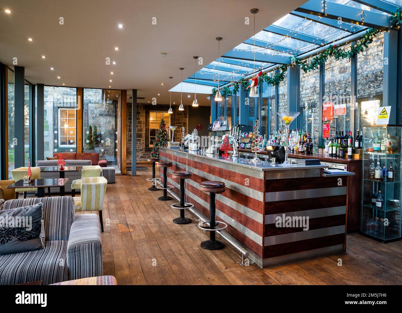 Bar and lounge in The Best Westen Plus Mosborough Hall Hotel in Sheffield, Uk Stock Photo