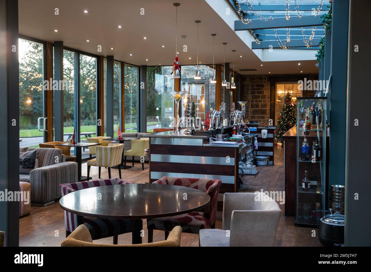 Bar and lounge in The Best Westen Plus Mosborough Hall Hotel in Sheffield, Uk Stock Photo