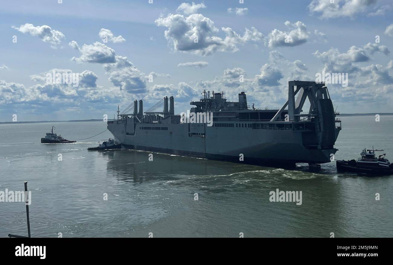 NORFOLK, Va. (Apr. 11, 2022) Military Sealift Command in March chartered tugboat Signet Warhorse I to tow Large, Medium-Speed, Roll-on/Roll-off (LSMR) ship USNS Shughart (T-AKR 295) from Newport News Marine Terminal to Maritime Administration Reserve Fleet in Beaumont, Texas, where the vessel will permanently join MARAD’s Ready Reserve Force (RRF). Stock Photo