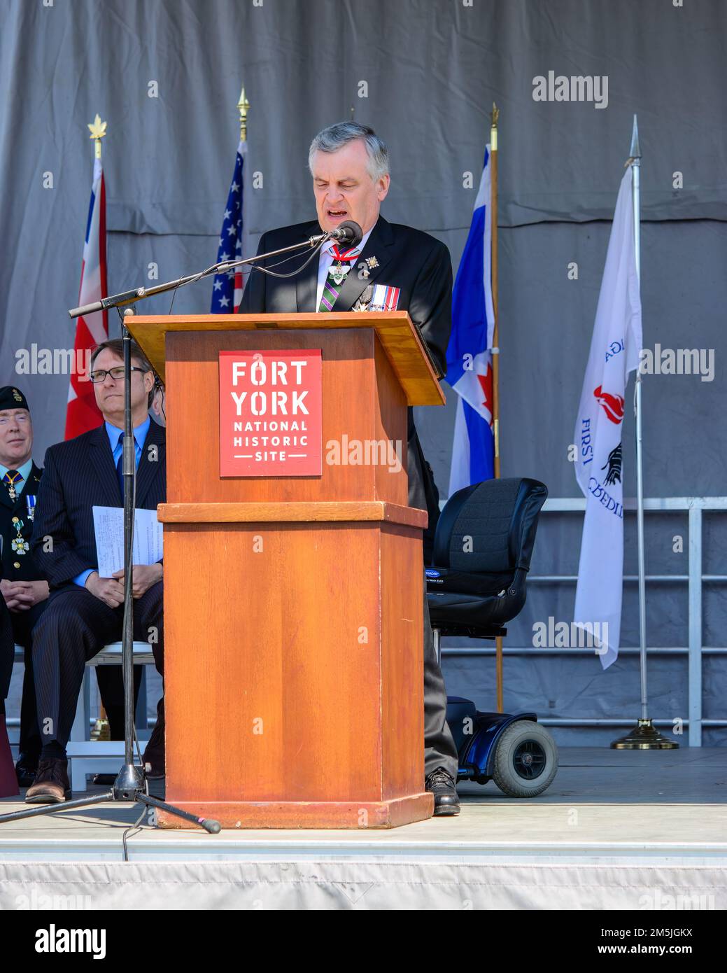 David Charles Onley, Lieutenant Governor of Ontario, publicly speaks from the podium on the stage in Fort York Stock Photo
