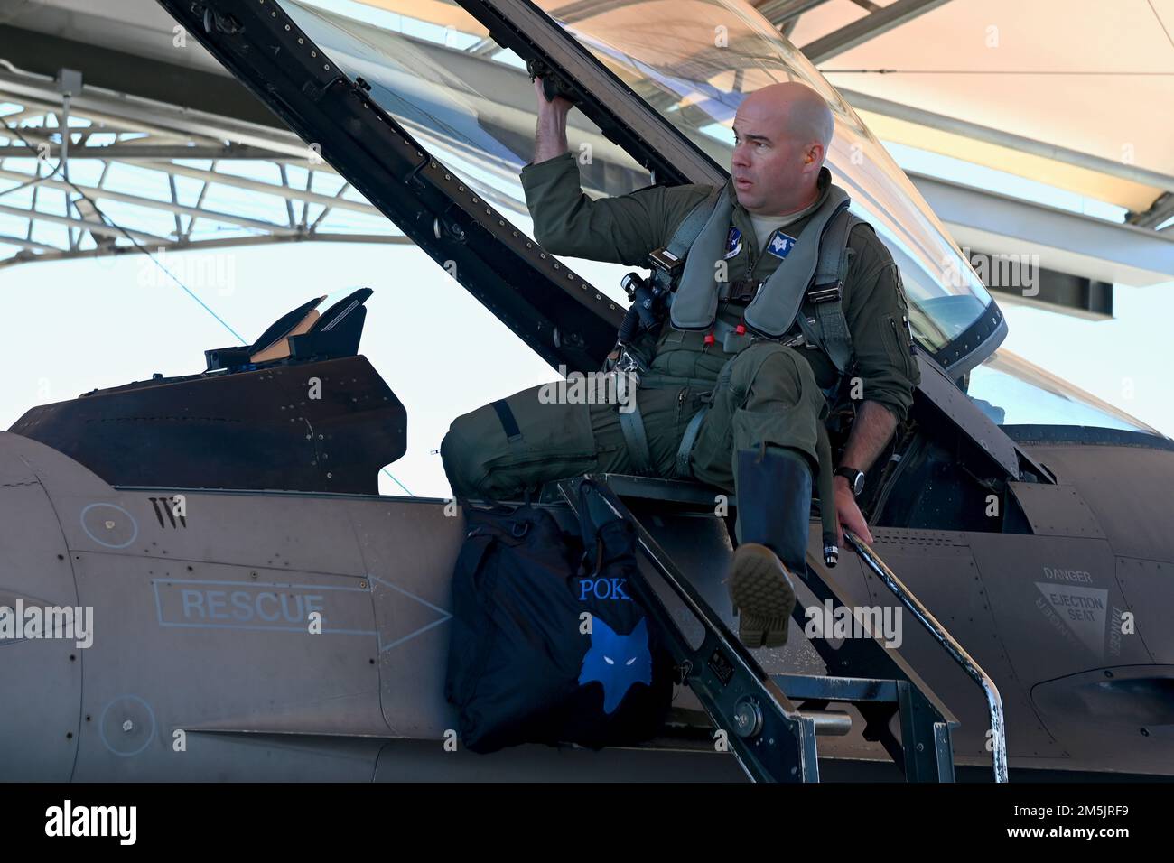 U.S. Air Force Maj. Keith Moore, 157th Fighter Squadron pilot, prepares for the launch of his F-16 Fighting Falcon jet from McEntire Joint National Guard Base, South Carolina, March 20, 2022. Stock Photo