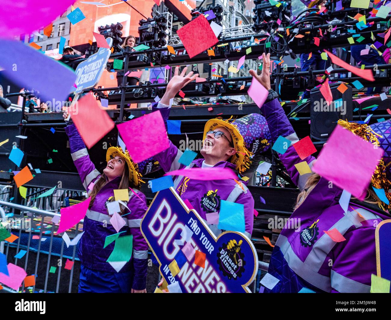 New York, New York, USA. 29th Dec, 2022. New Year's Eve confetti test