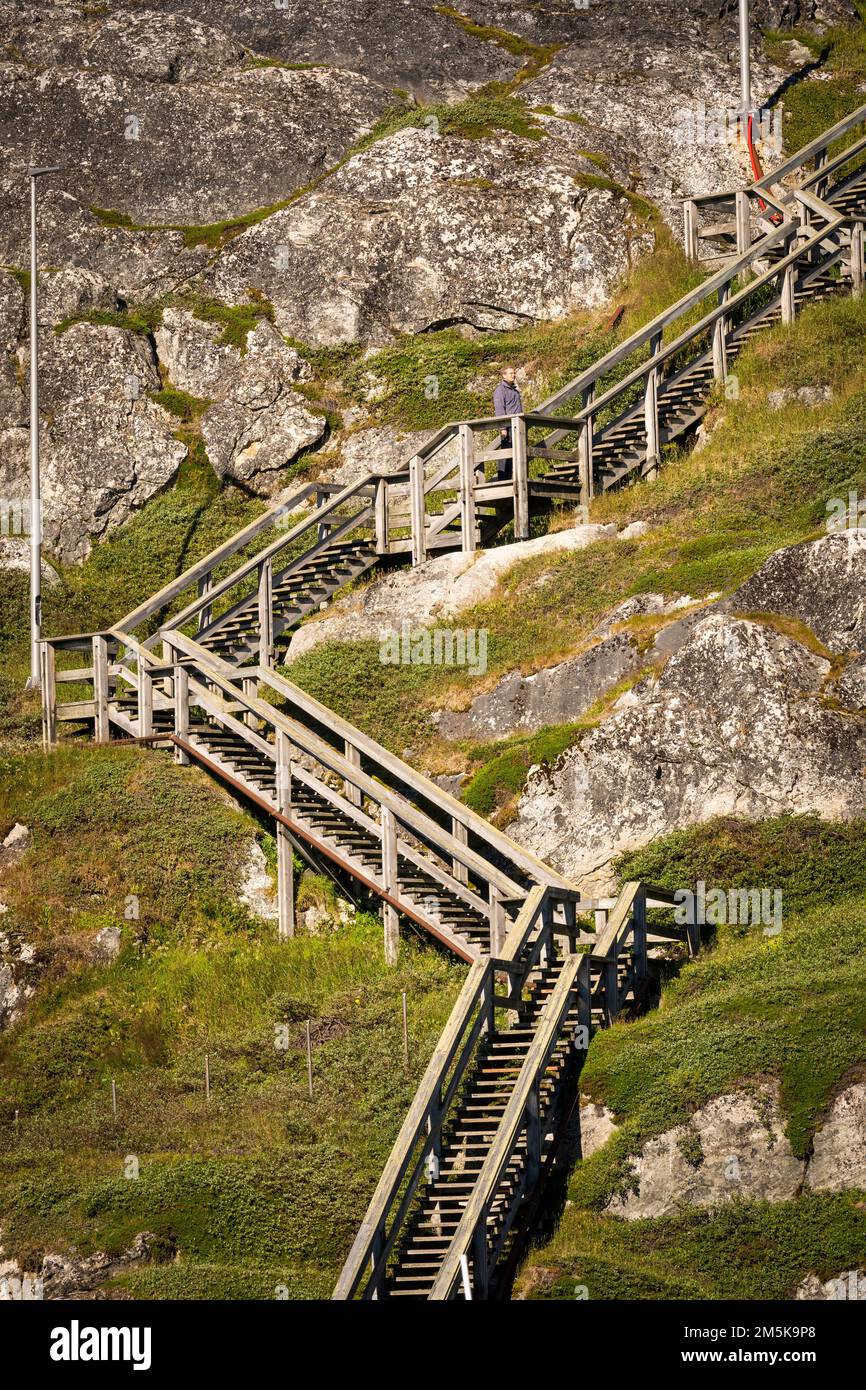 Cliff side stairs hi-res stock photography and images - Alamy