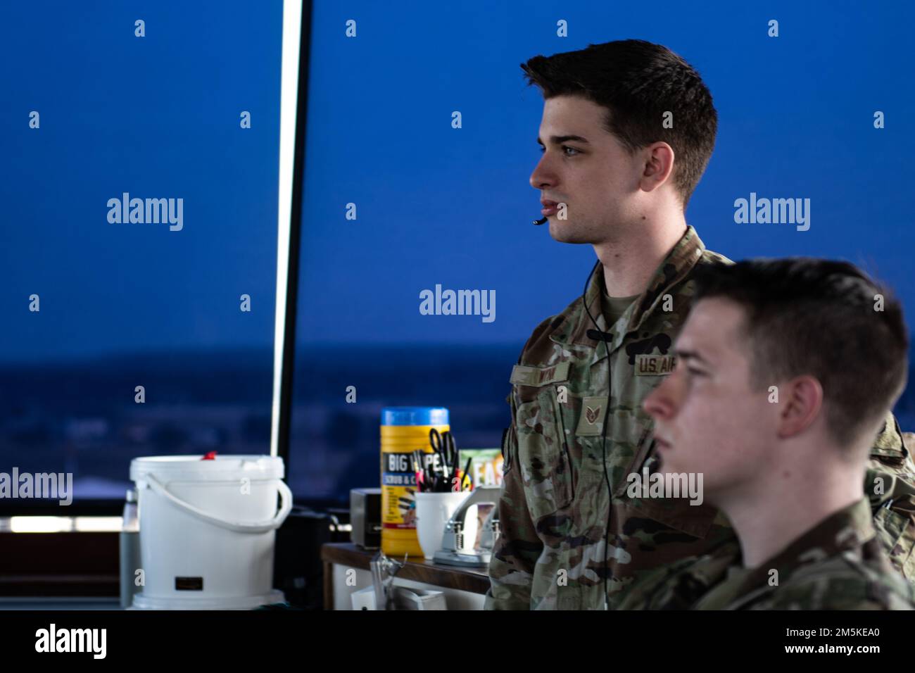 James wynn hi-res stock photography and images - Alamy