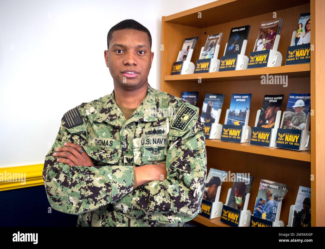 U s navy electricians mate 1st hi-res stock photography and images - Alamy
