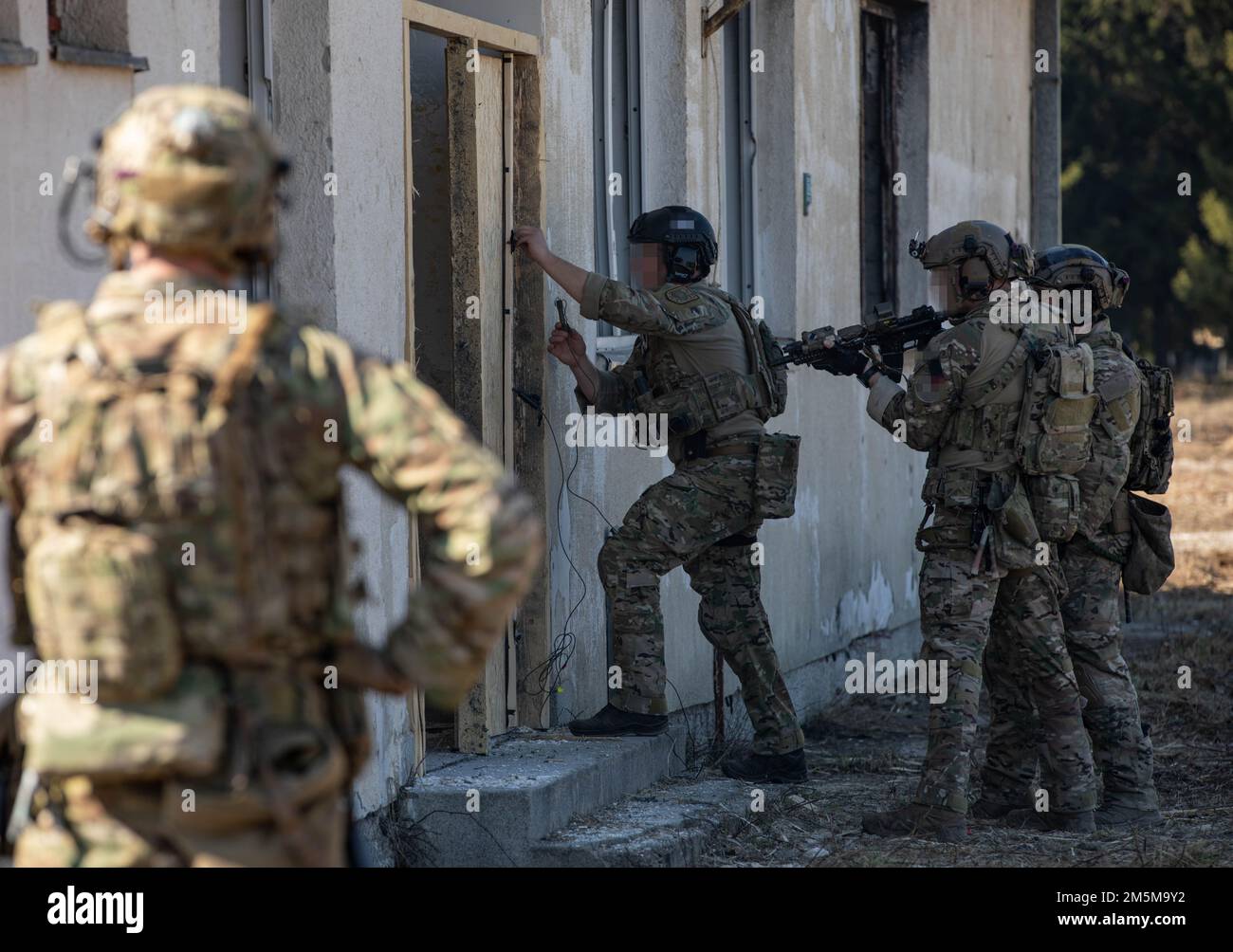 A member of Republika Srpska's Special AntiTerrorist Unit (RS CAJ