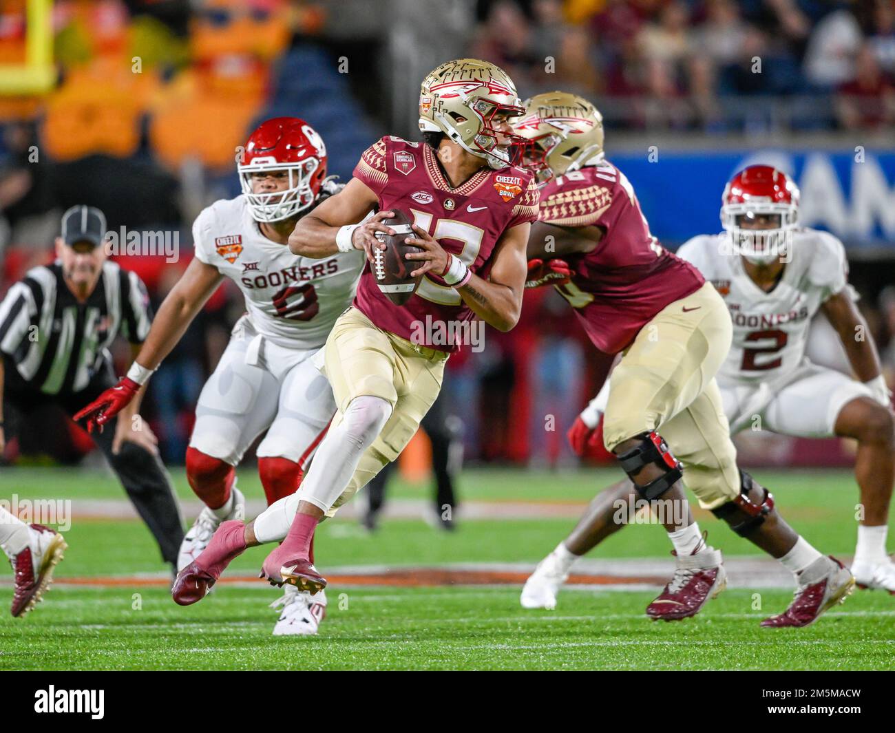 Cheez it bowl hires stock photography and images Alamy
