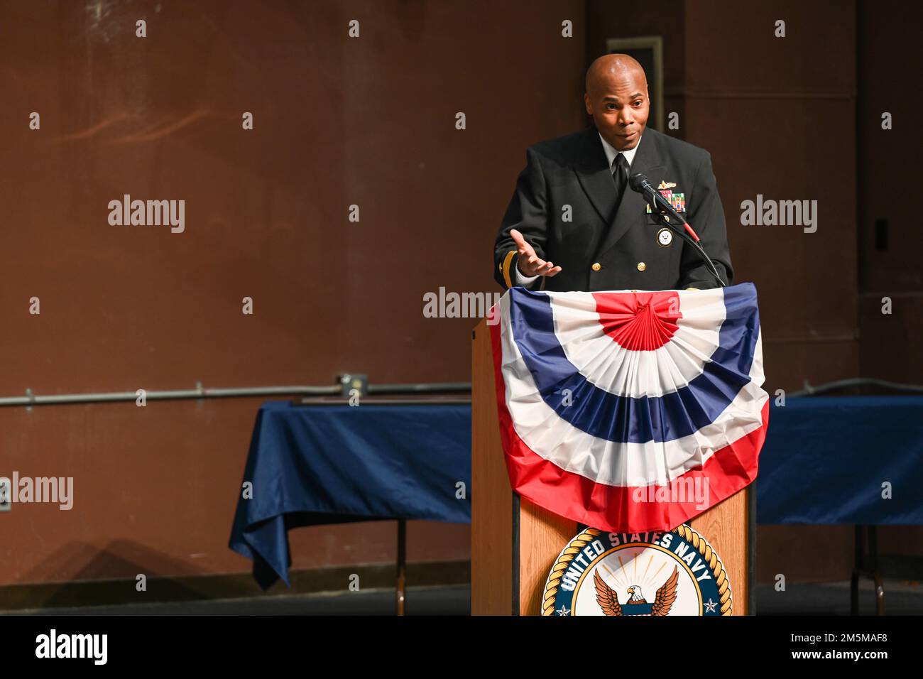 Commander navy recruiting command hi-res stock photography and images ...