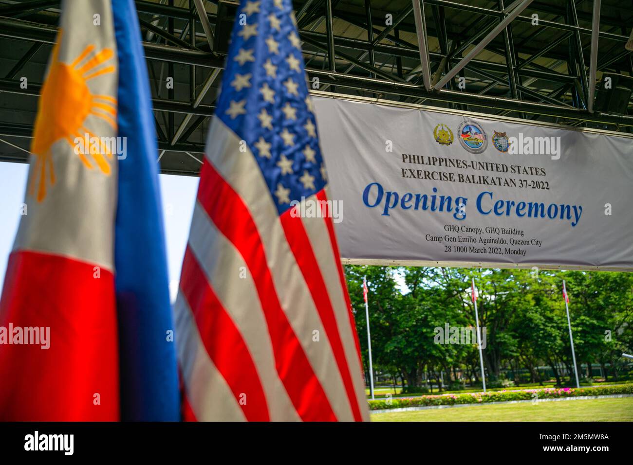 Philippine and U.S. government and military representatives conduct the