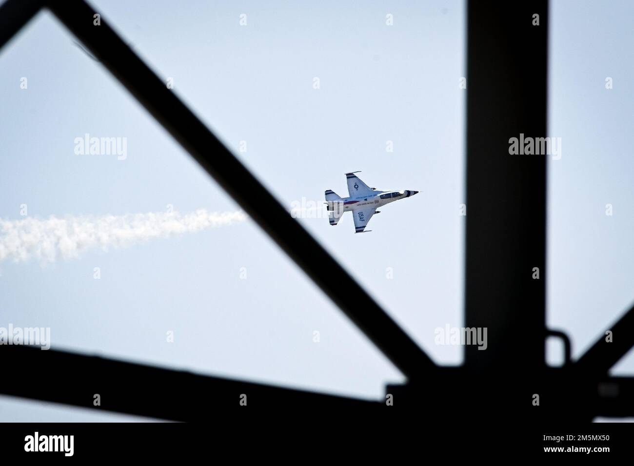 U.S. Air Force Thunderbird No. 8 and No. 11 arrive at Shaw Air Force