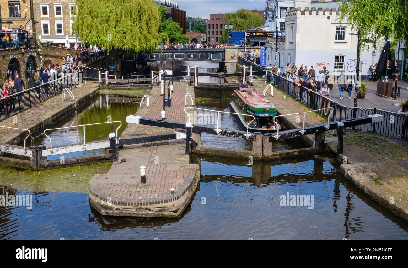A narrowboat at Camden Lock, on Regent’s Canal, Camden Town, a popular tourist destination in London, UK. Stock Photo