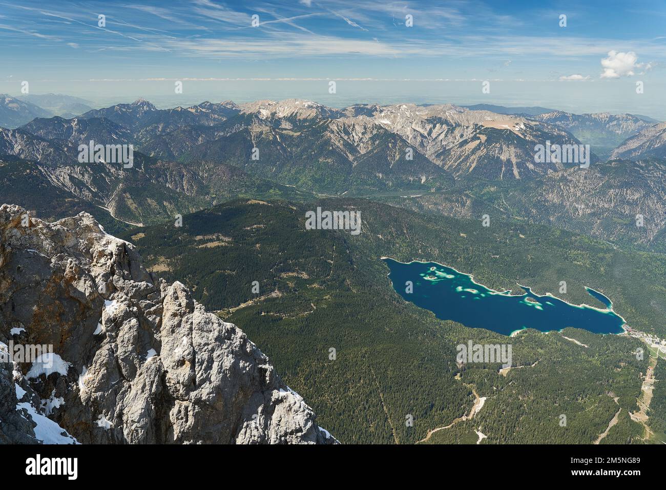 Eibsee Blick von Zugspitze Stock Photo