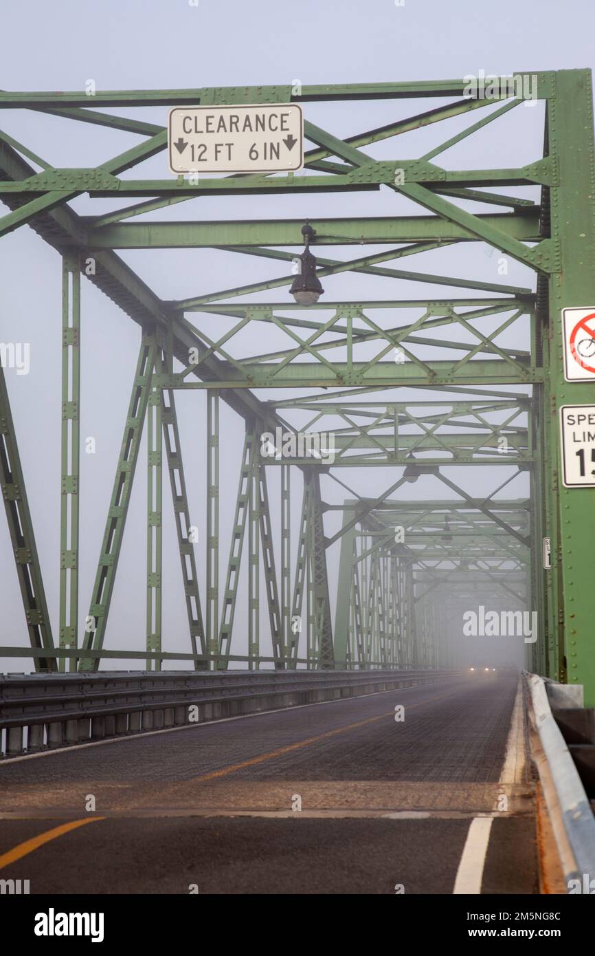 Frenchtown,  Bridge approach to Bridge Street (From Pennsylvania) in Foggy Weather - New Jersey , USA Stock Photo