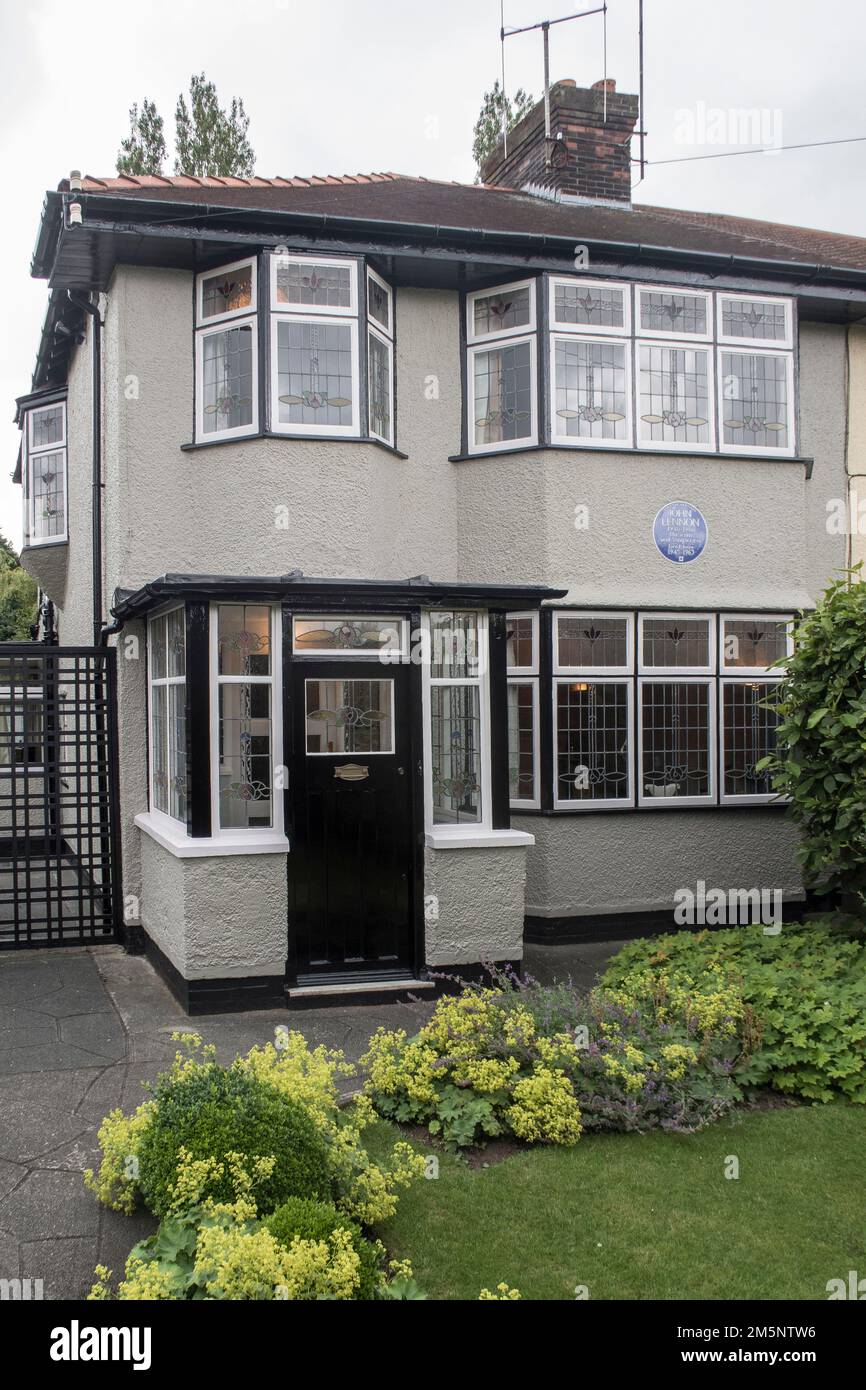 Mendips 251 Menlove Avenue the childhood home of John Lennon in Woolton in Liverpool Stock Photo