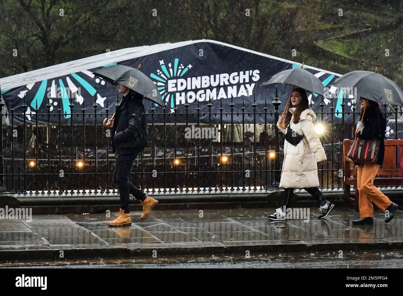Rain on stage hires stock photography and images Alamy