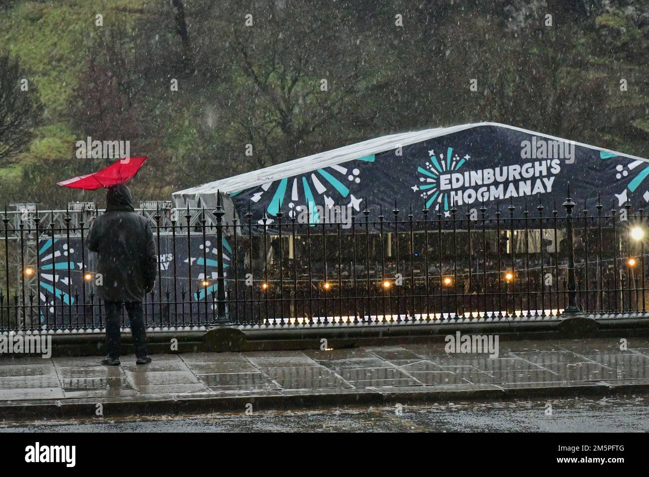 Rain on stage hires stock photography and images Alamy