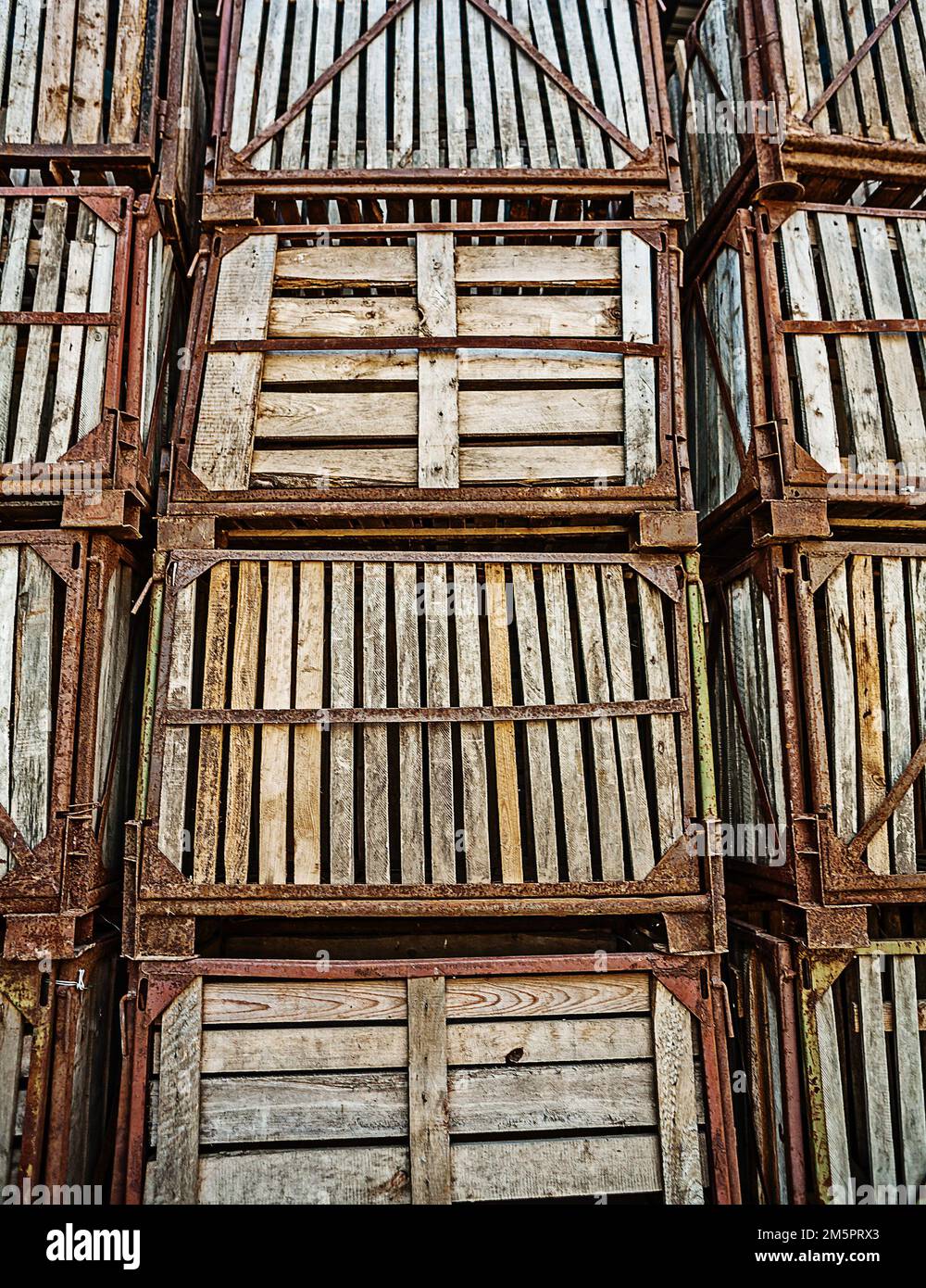 old fashioned wooden crates Stock Photo - Alamy