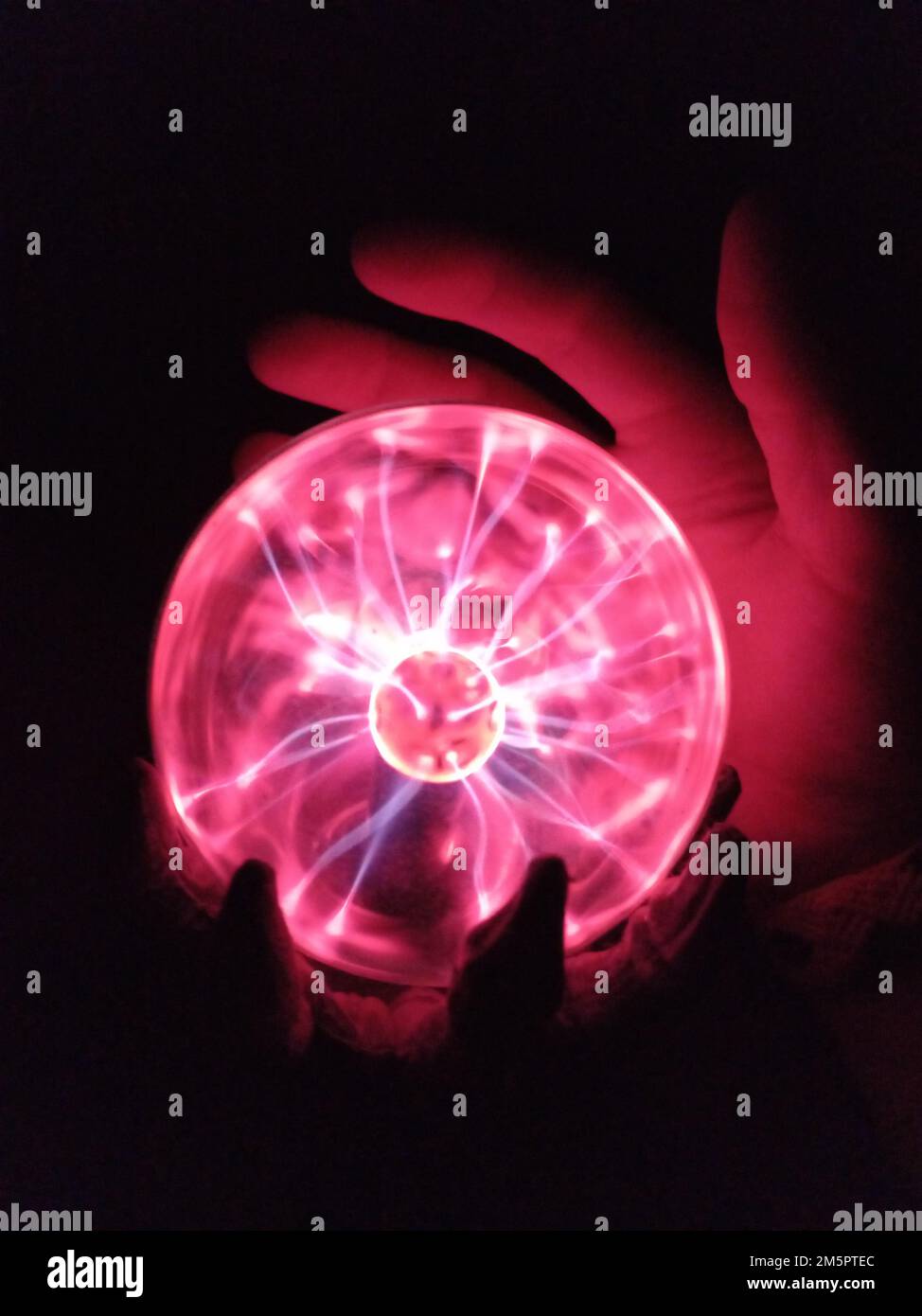 Touching a plasma ball hi-res stock photography and images - Alamy