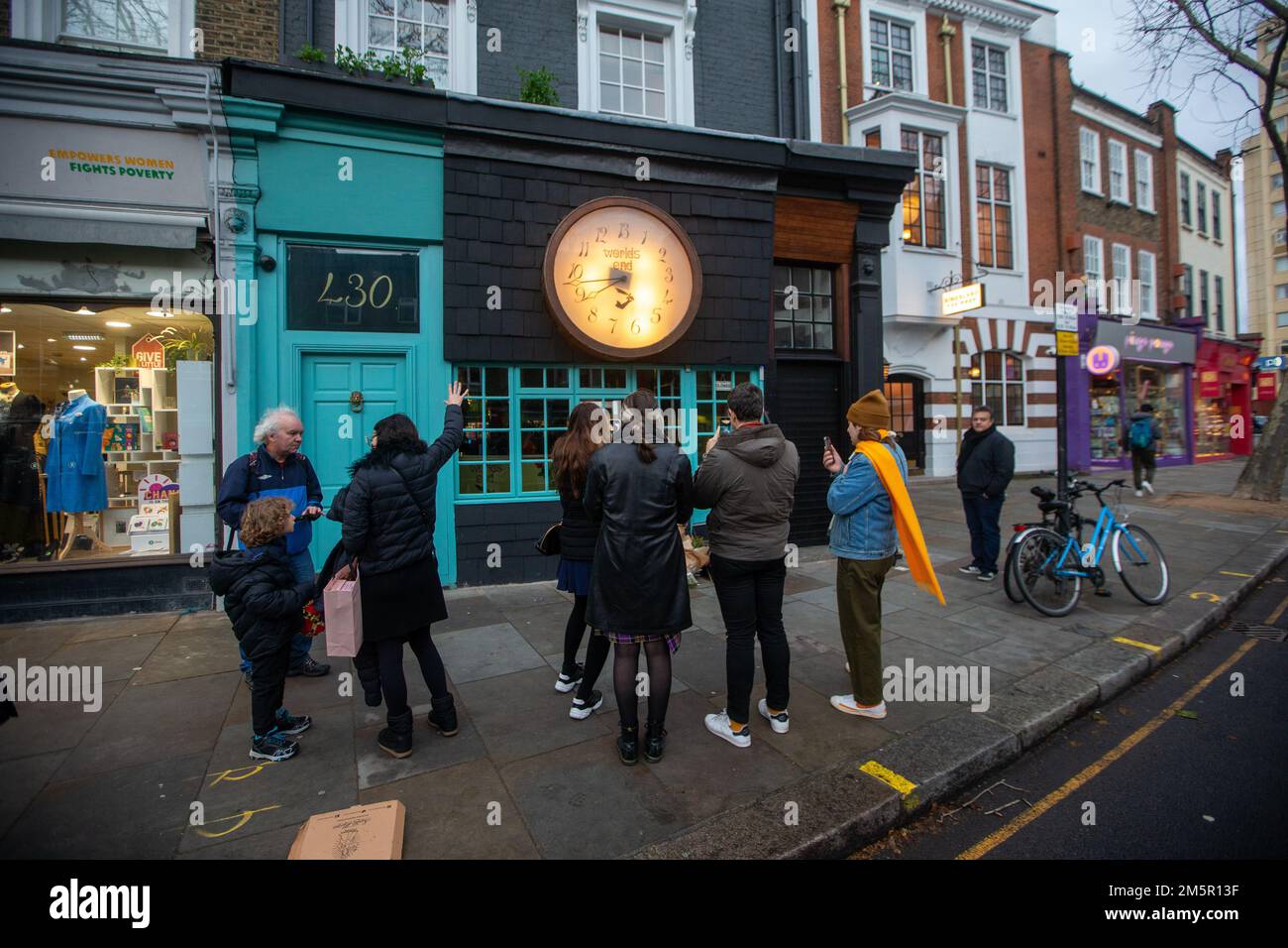 London, England, UK. 30th Dec, 2022. Floral tributes are seen outside original King's Road store of British fashion icon Vivian Westwood who died at 81 yesterday. (Credit Image: © Tayfun Salci/ZUMA Press Wire) Stock Photo