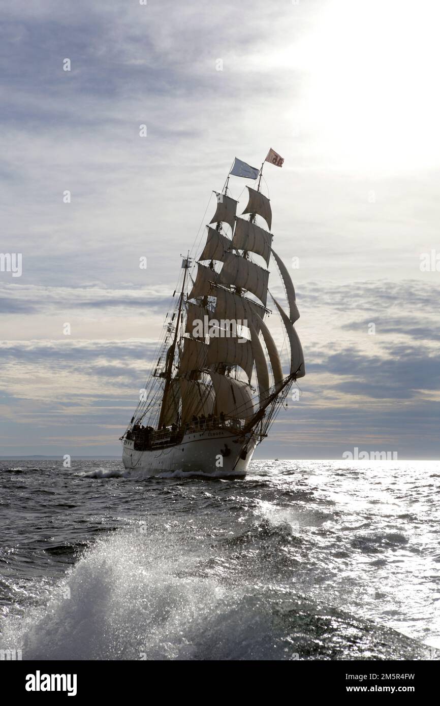 Dutch barque Europa, Sail Boston race start, 2017 Stock Photo - Alamy