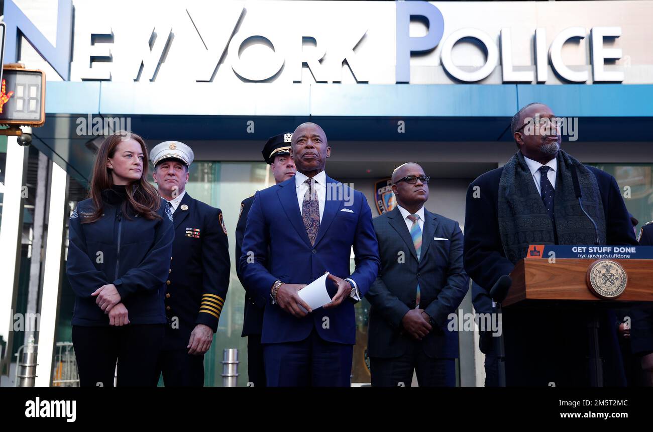 New York City, USA. 30th Dec, 2022. NYC Mayor Eric Adams and FDNY ...