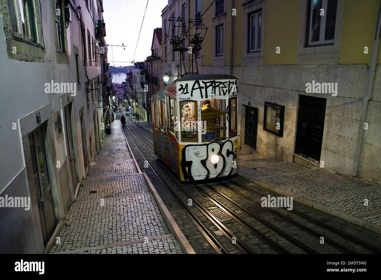Bica funicular ascensor da hi-res stock photography and images - Alamy