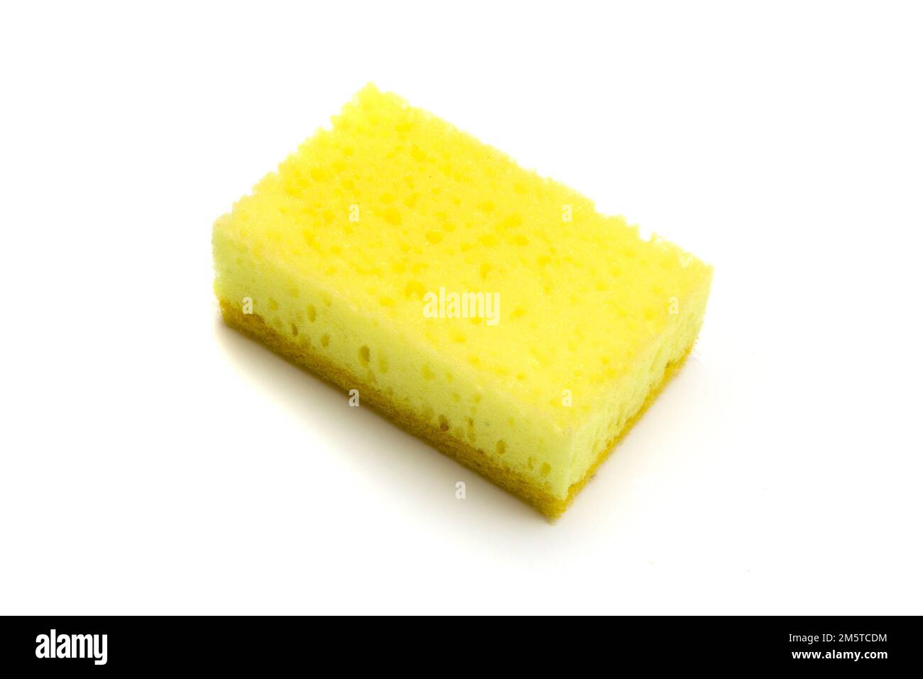 https://c8.alamy.com/comp/2M5TCDM/single-yellow-kitchen-sponge-isolated-on-white-background-closeup-top-view-2M5TCDM.jpg