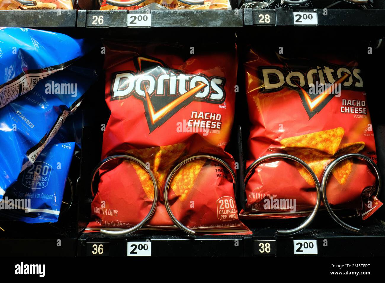 Chip bag coils hires stock photography and images Alamy