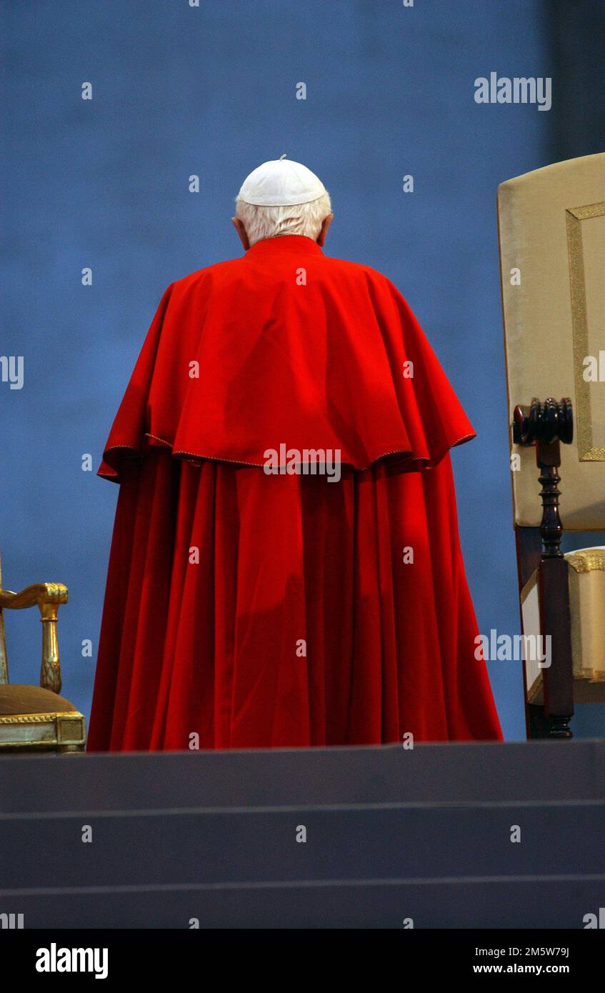Young joseph ratzinger hi-res stock photography and images - Alamy