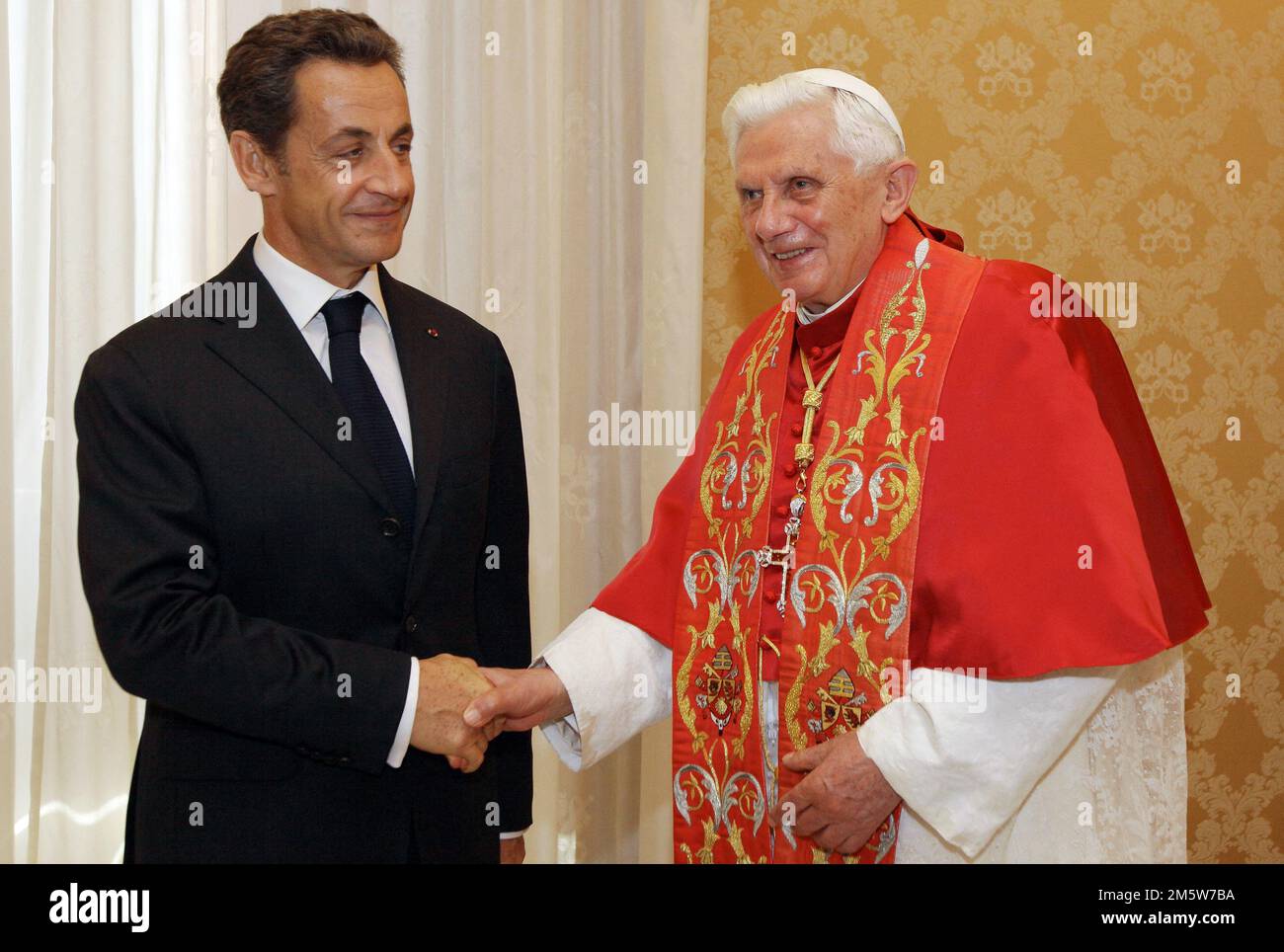 File photo - French President Nicolas Sarkozy meets Pope Benedict XVI at the Vatican city state, Italy on october 8, 2010. - Former Pope Benedict XVI has died at his Vatican residence, aged 95, almost a decade after he stood down because of ailing health. He led the Catholic Church for less than eight years until, in 2013, he became the first Pope to resign since Gregory XII in 1415. Photo by ABACAPRESS.COM Stock Photo