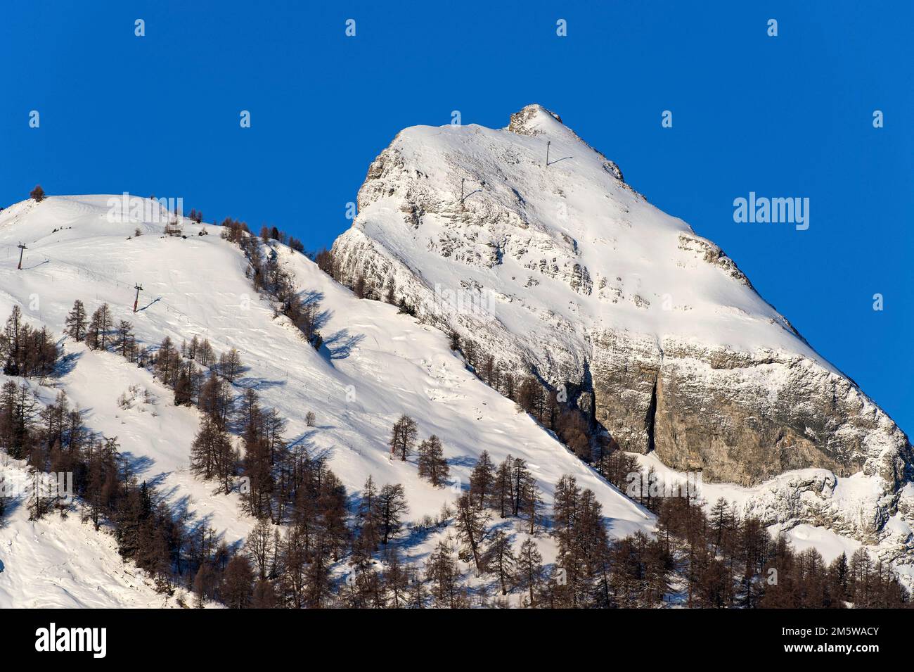 Summit Six Armaille in the Ovronnaz ski area, Valais, Switzerland Stock ...