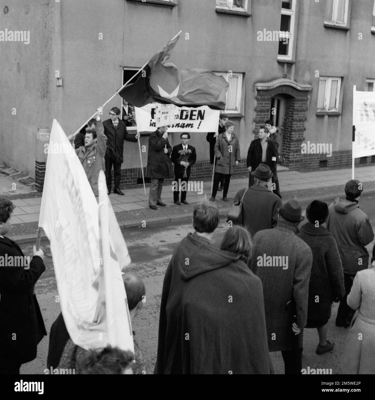 For disarmament and against nuclear weapons in Germany. 1967 in the 