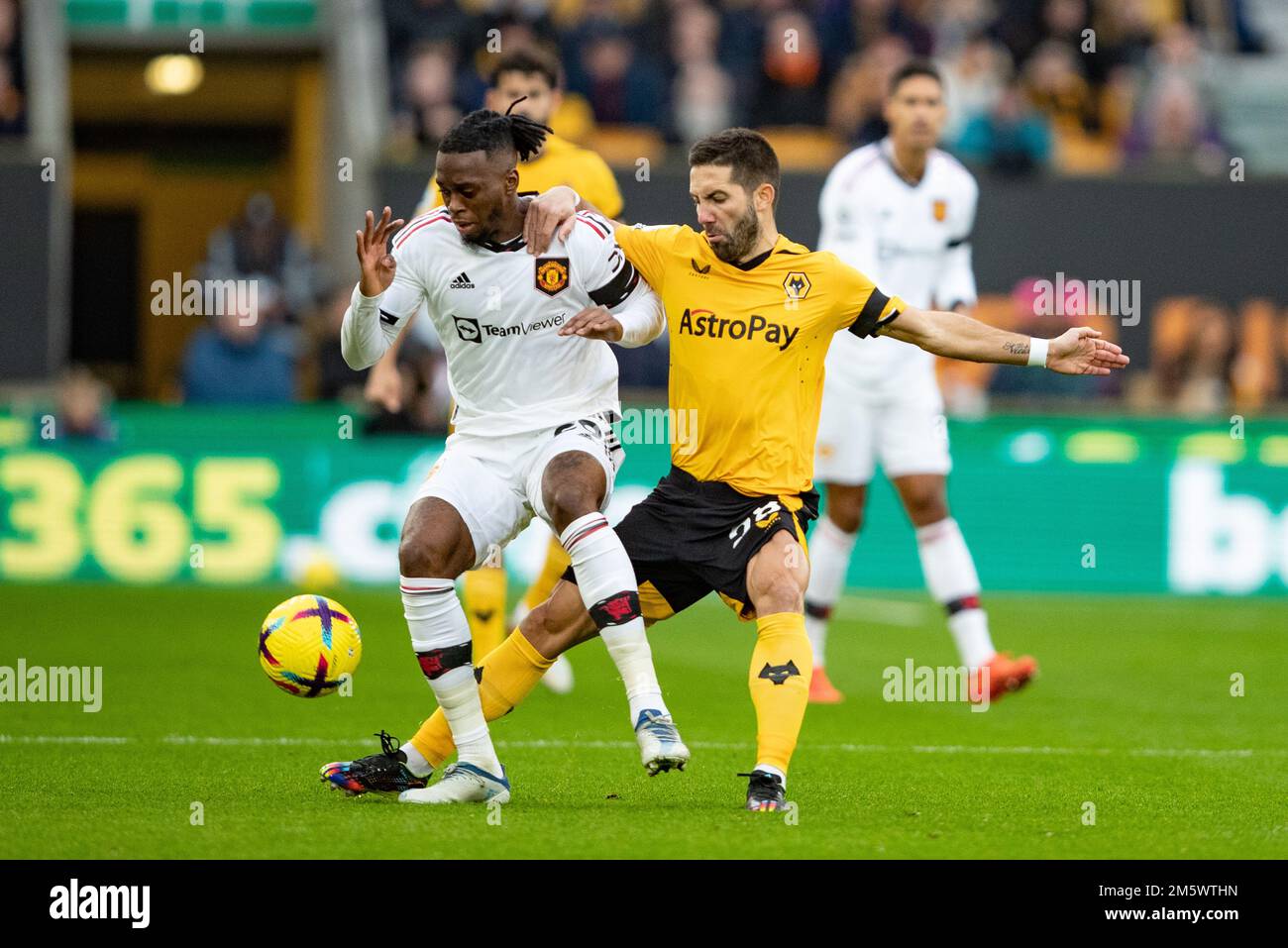 Wolverhampton wanderers battle ball hi-res stock photography and images ...