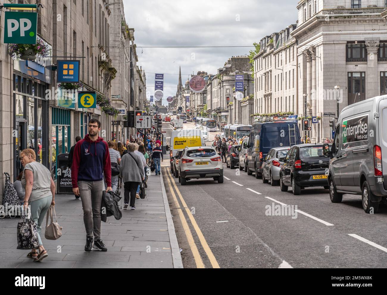 aberdeen street scenes Stock Photo - Alamy