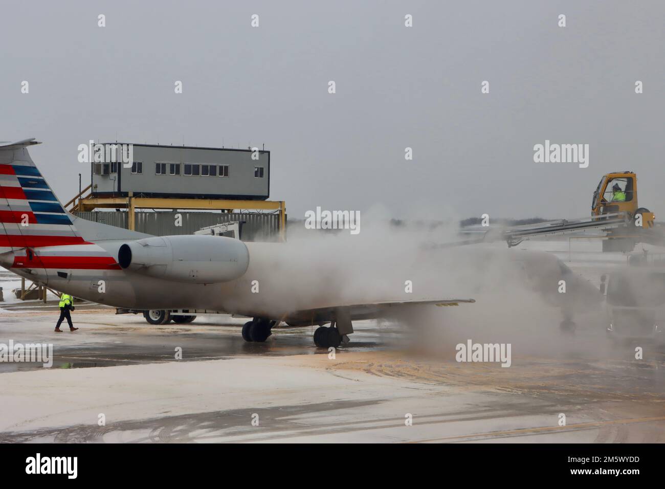 Deicing process hires stock photography and images Alamy