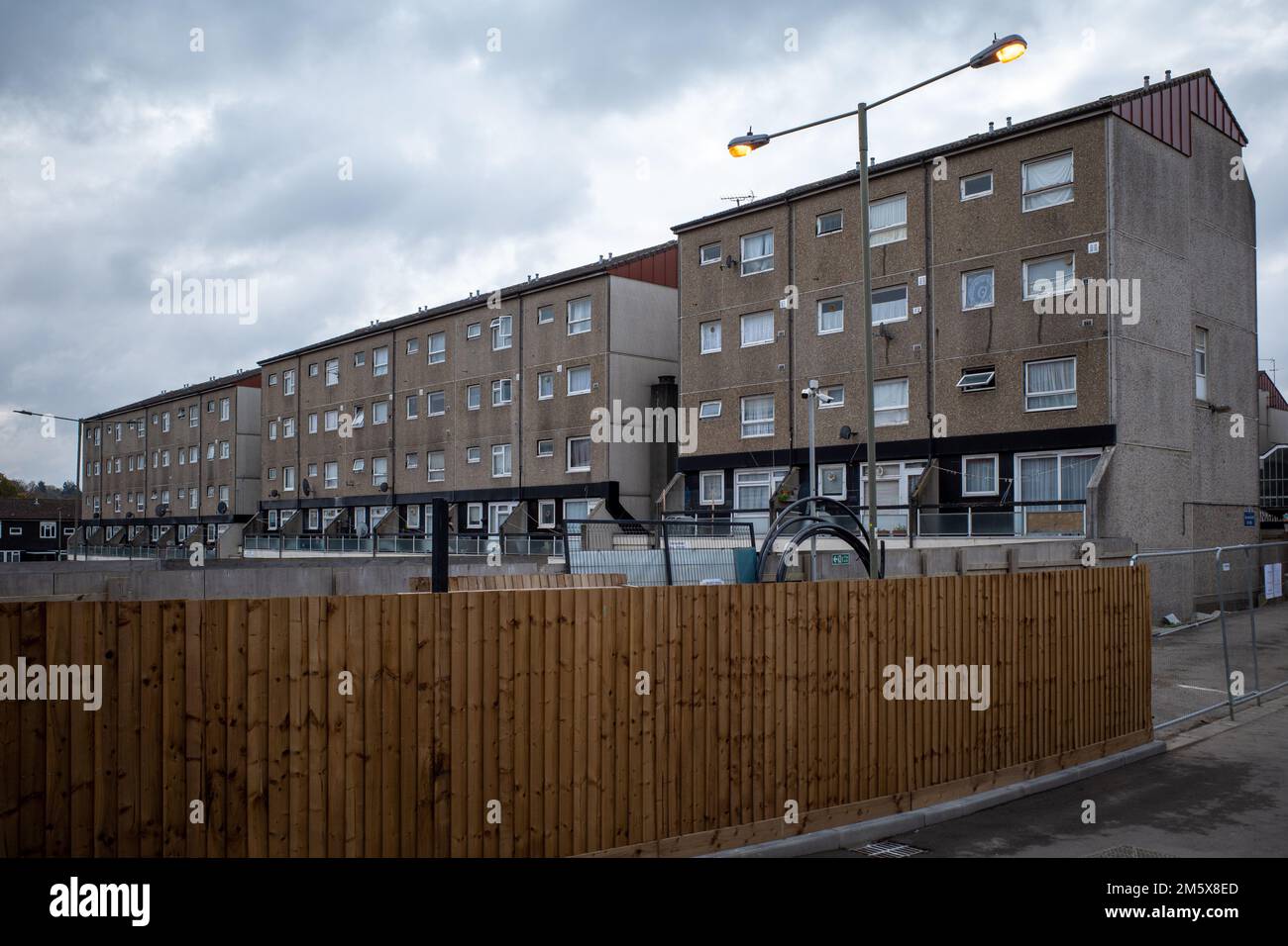 Dollis valley housing estate hires stock photography and images Alamy