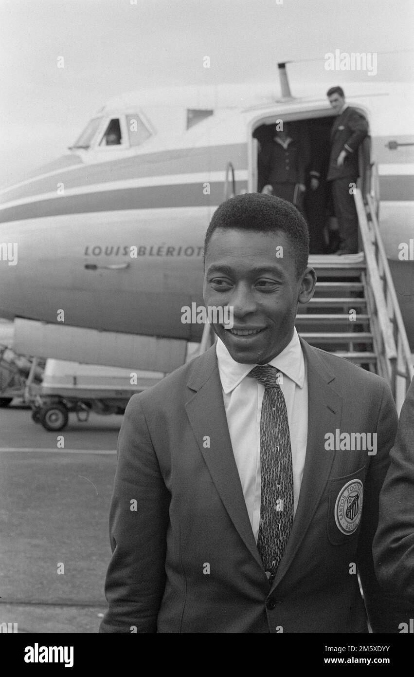 AMSTERDAM, THE NETHERLANDS - 19 October 1962 - World star Brazilian footballer Pelé ( Edson Arantes do Nascimento 1940-2022 ) arrives at Schiphol Airp Stock Photo