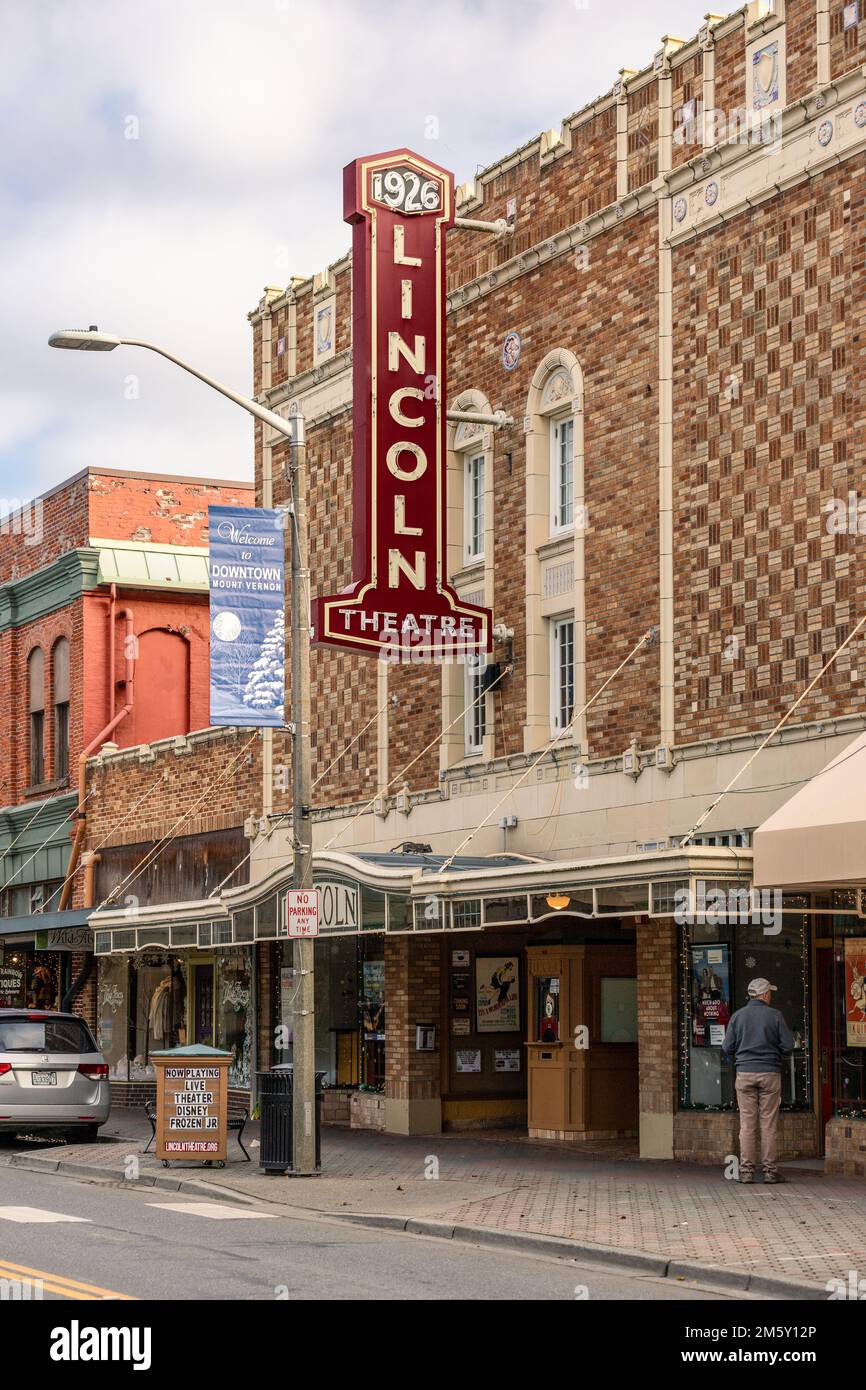 Mt. Vernon, WA USA Dec. 14 2022: The Lincoln Theatre Building and Marquee, established in 1926 Stock Photo