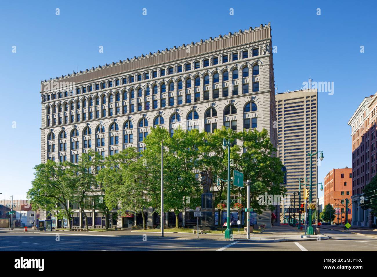 Ellicott Square Building, once the world’s largest office building, was