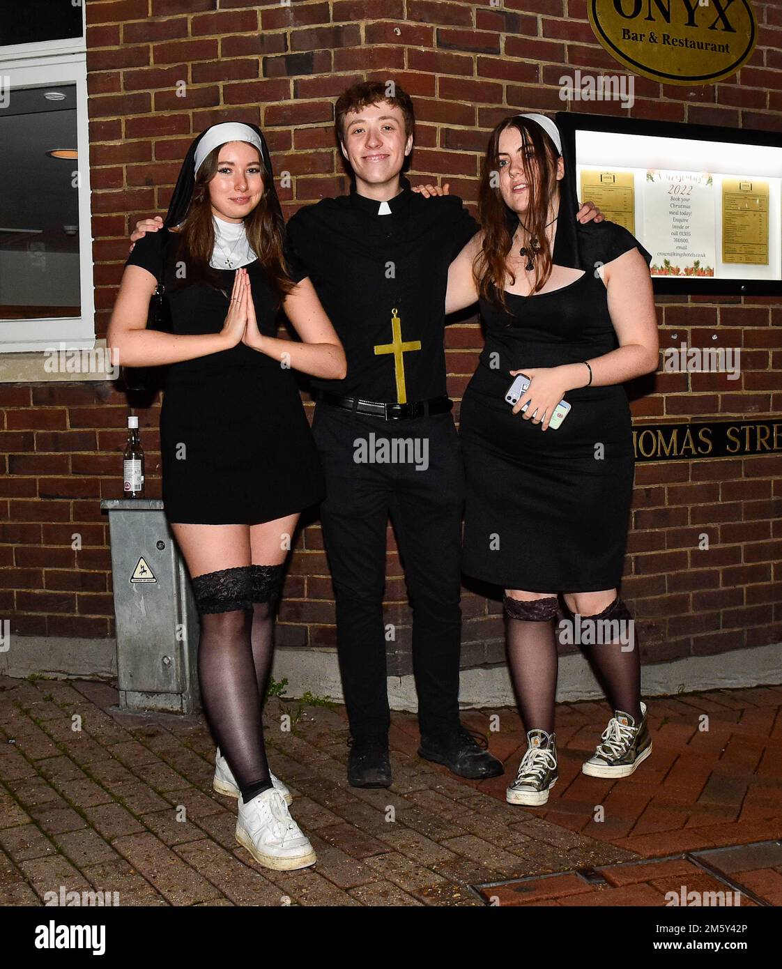 Vicars and tarts fancy dress cheap party