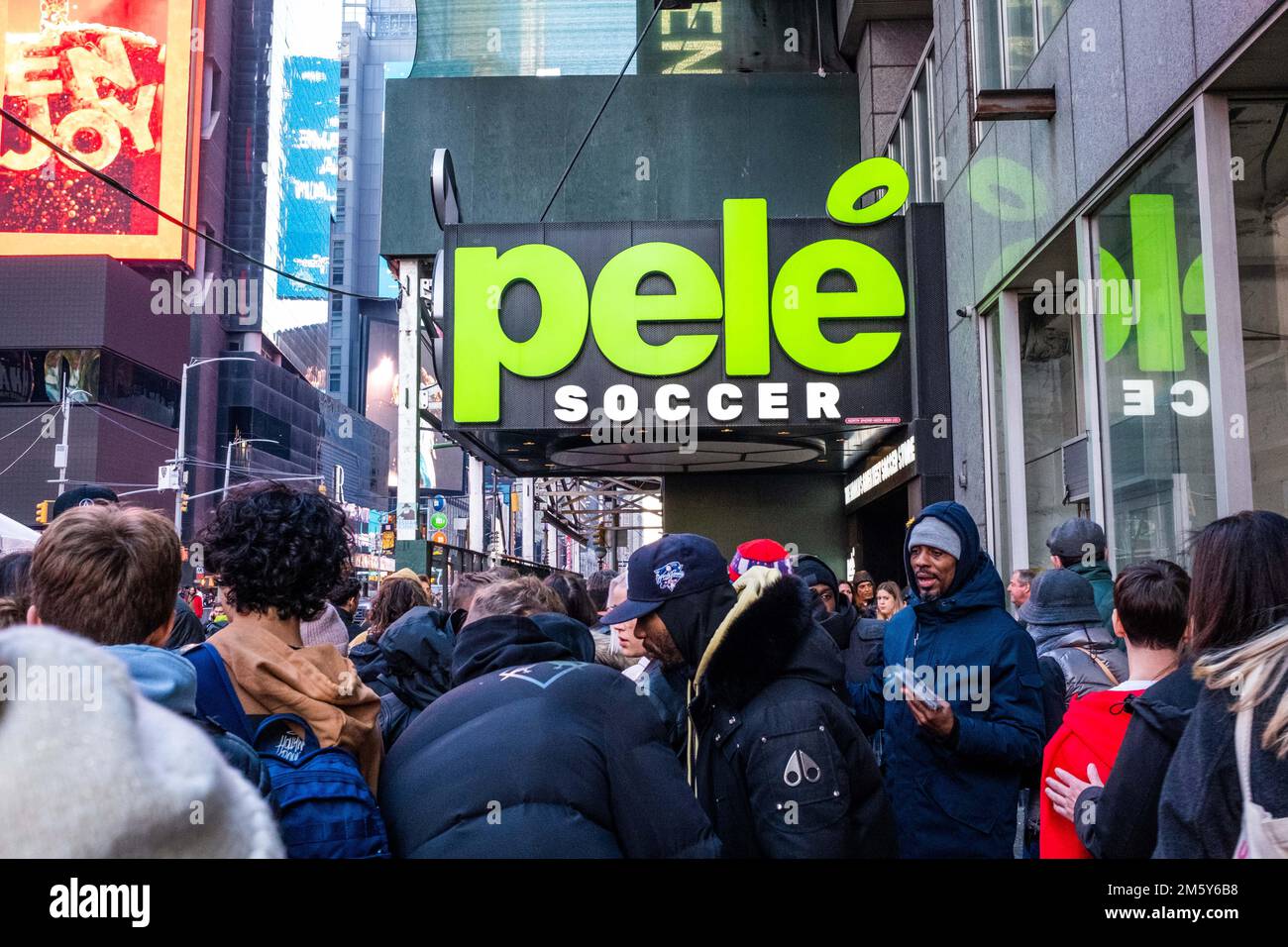 New York, New York, USA. 31st Dec, 2022. Goings on at the NYC Broadway