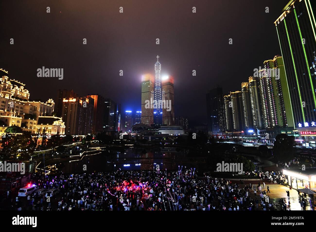 GUIYANG, CHINA - DECEMBER 31, 2022 - 500 unmanned aerial vehicles (UAVs) perform on New Year's Eve in Guiyang, Guizhou province, China, Dec 31, 2022. Stock Photo