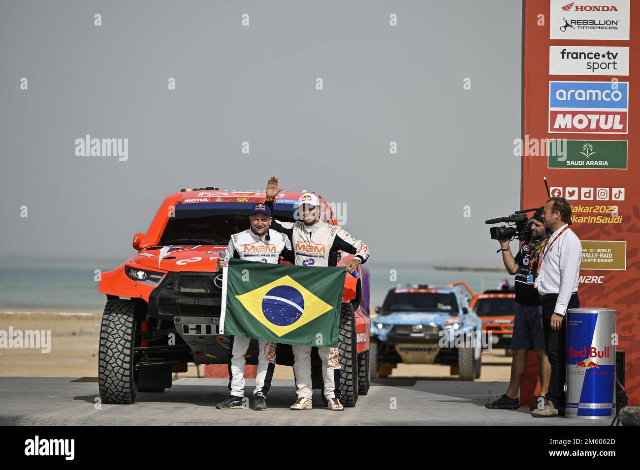 230 MORAES Lucas (bra), GOTTSCHALK Timo (ger), Overdrive Racing, Toyota  Hilux, Auto, action during the Starting