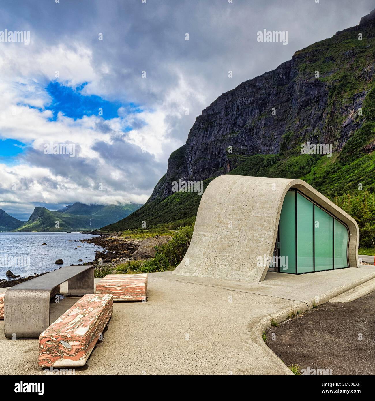Ureddplassen rest area with waveshaped concrete and glass toilet block, modern architecture