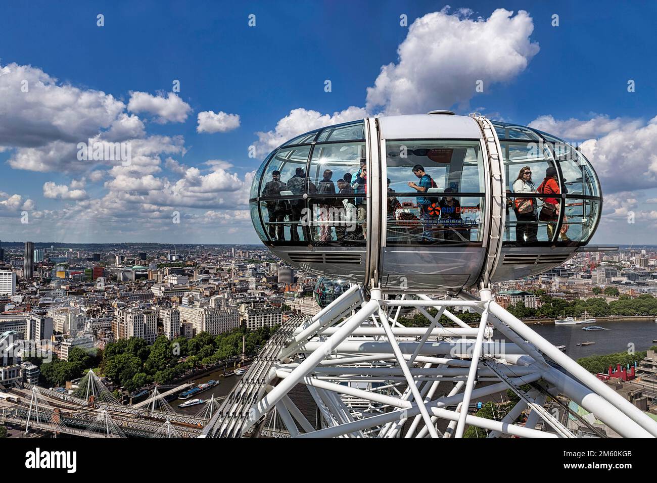 London eye gondola hi-res stock photography and images - Alamy