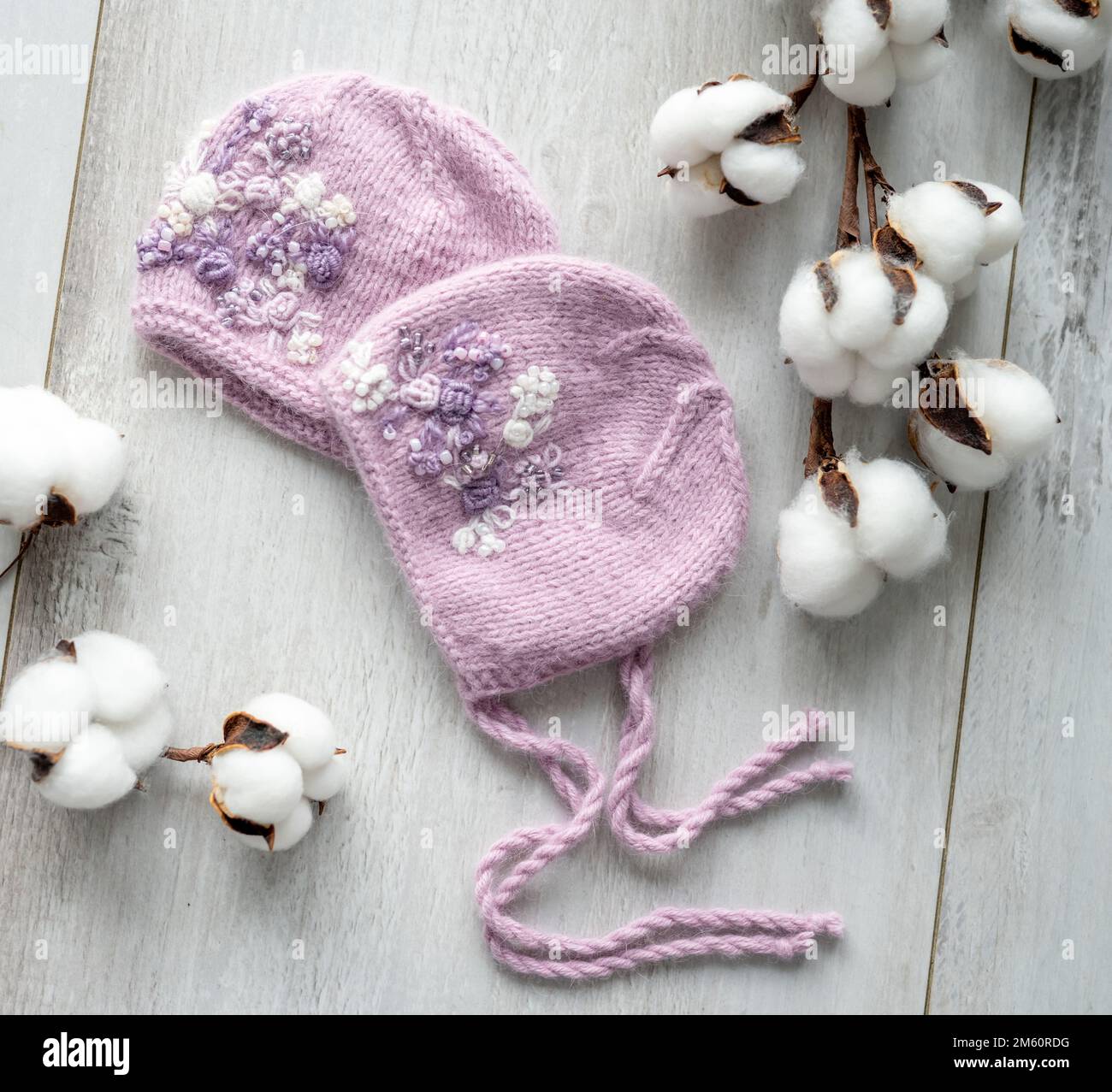 knitted newborn baby clothes Stock Photo - Alamy