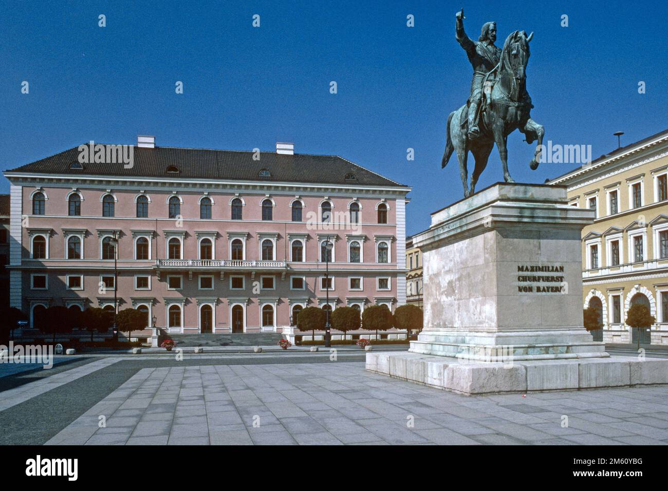 Wittelsbach Square with statue of Maximilian Prince of Bavaria in 1982, Munich, Bavaria, Germany Stock Photo
